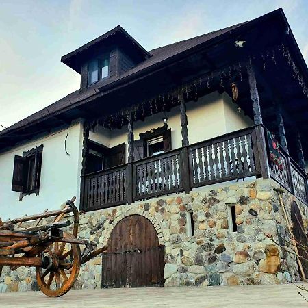 Casa Cu Cerdac Villa Nucşoara Buitenkant foto