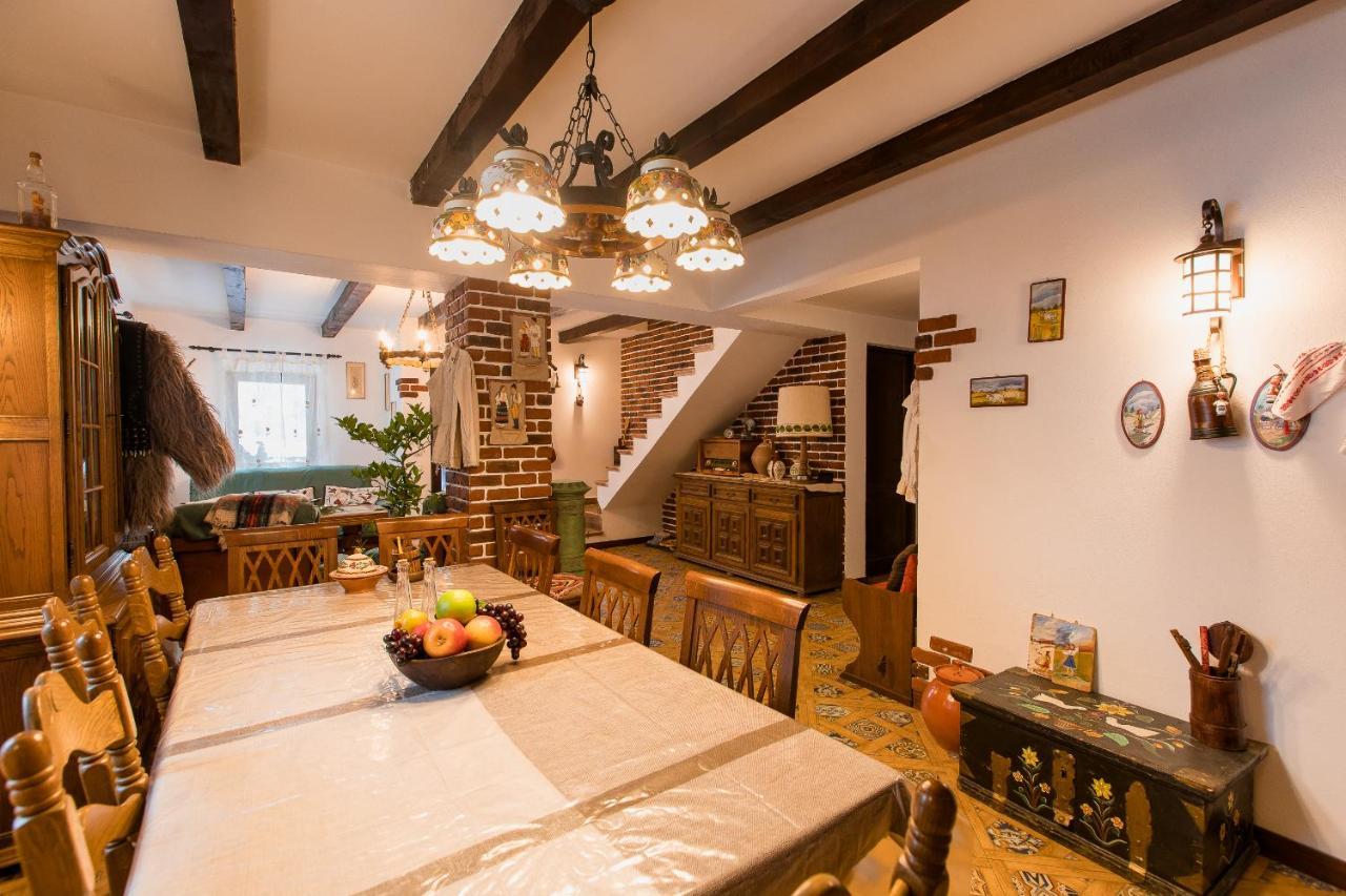 Casa Cu Cerdac Villa Nucşoara Buitenkant foto