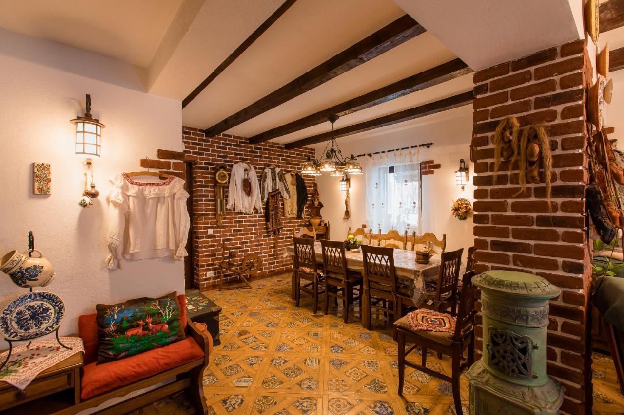 Casa Cu Cerdac Villa Nucşoara Buitenkant foto