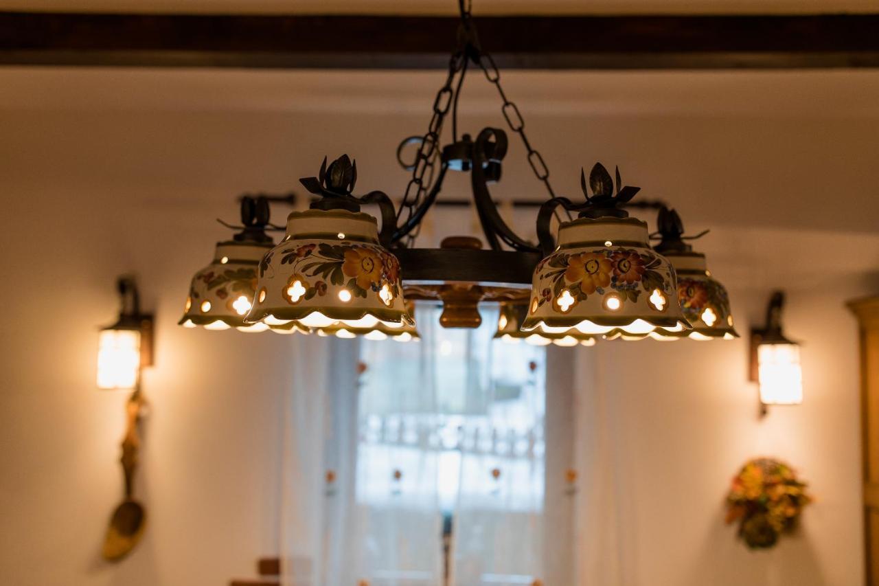 Casa Cu Cerdac Villa Nucşoara Buitenkant foto