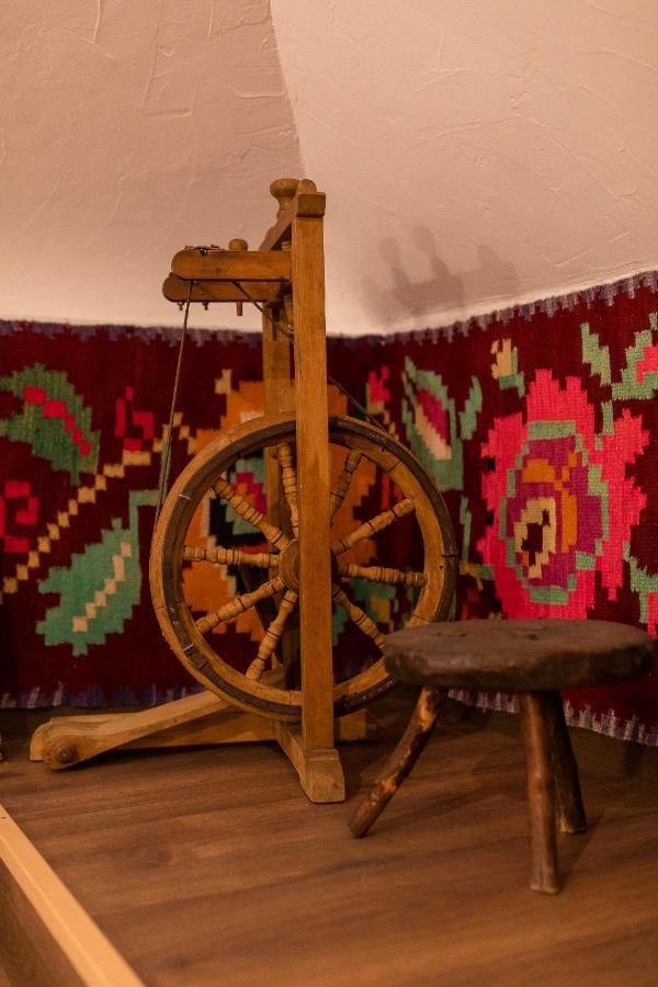 Casa Cu Cerdac Villa Nucşoara Buitenkant foto